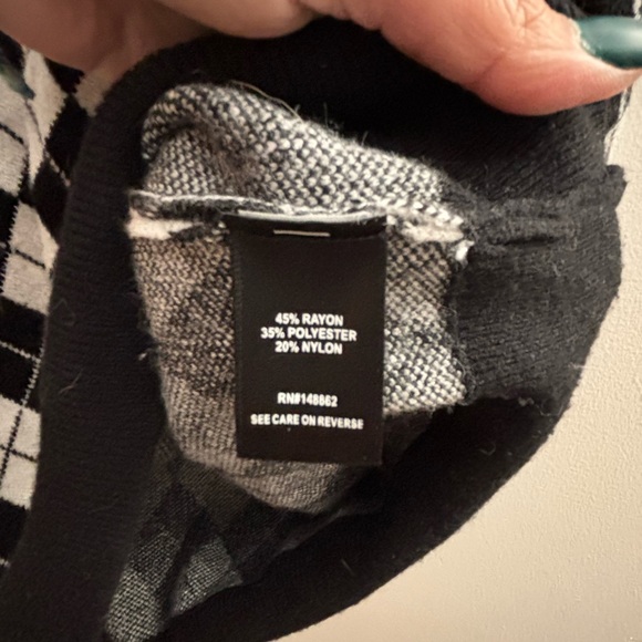 Torrid Black and White Argyle V-Neck Sweater Vest - Picture 4 of 8